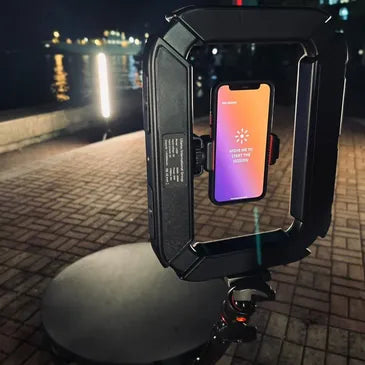 Wireless ring light with USB-C for 360 photo booth