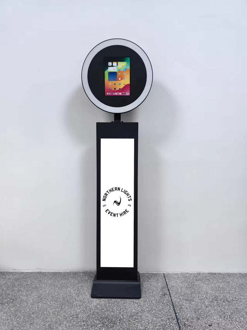 iPad Selfie Pod Photo Booth with LCD Advertising Screen