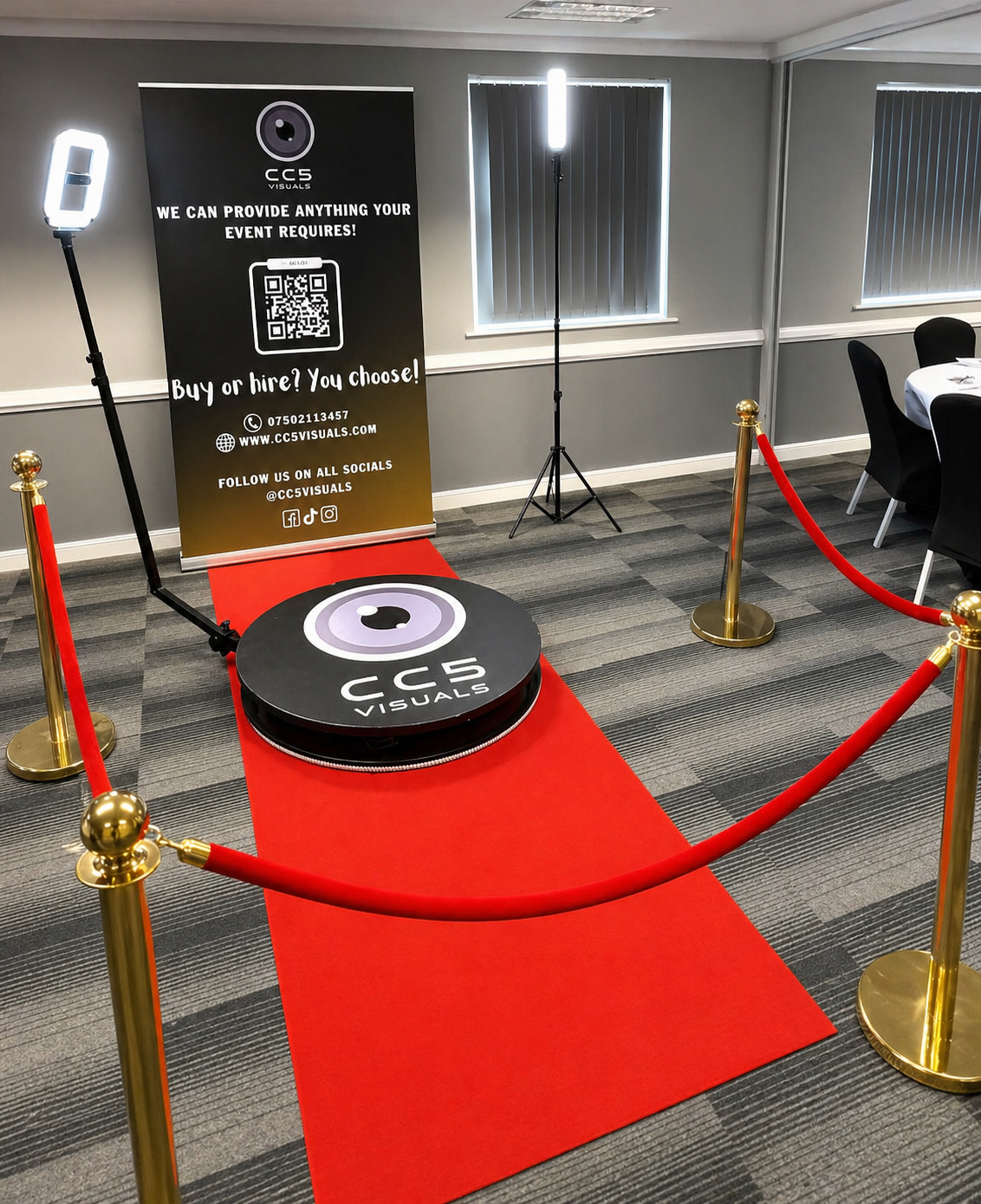 Metal 360 spinning photo booth with flight case