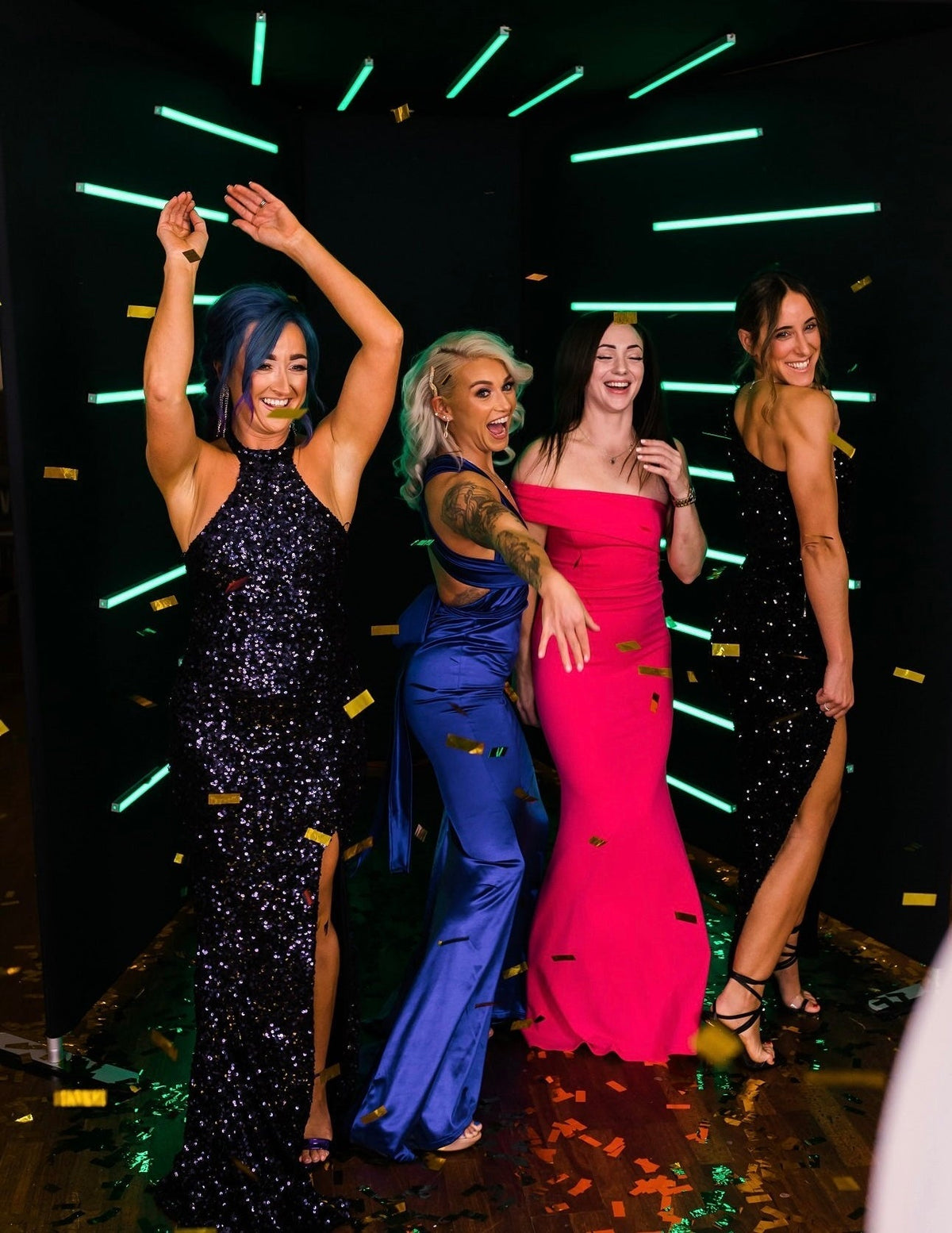 Vogue tunnel LED photo booth backdrop enclosure